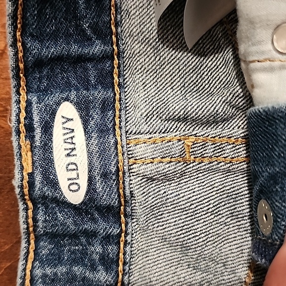 Old Navy Girls Denim Shorts 🩷🩵 - Picture 7 of 10
